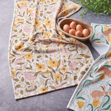 Load image into Gallery viewer, Folk Art Kitchen Towel