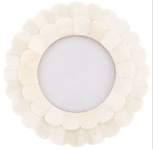 Load image into Gallery viewer, Resin Petal Picture Frame
