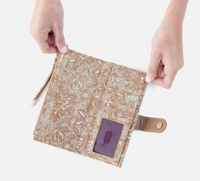 Load image into Gallery viewer, HOBO MAX CONTINENTAL Wallet