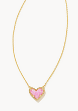 Load image into Gallery viewer, Kendra Scott Ari Heart Short Pendant Necklace in Gold