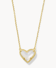 Load image into Gallery viewer, Kendra Scott Ari Heart Short Pendant Necklace in Gold