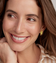 Load image into Gallery viewer, Kendra Scott Samanth Sun Stud Earrings