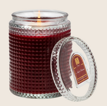 Load image into Gallery viewer, Aromatique Candle 15oz