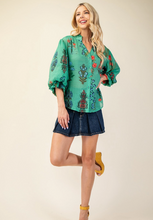 Load image into Gallery viewer, Curvy Botanical Print Blouse
