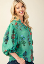 Load image into Gallery viewer, Curvy Botanical Print Blouse