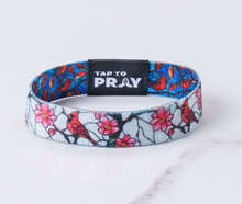 Load image into Gallery viewer, Cardinal Tap to Pray Wristband