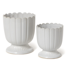 Load image into Gallery viewer, Scalloped Planter