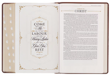 Load image into Gallery viewer, KJV Study Bible with Thumb Index