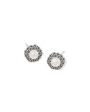 Load image into Gallery viewer, Gabriella Pearl Stud Earrings
