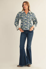 Load image into Gallery viewer, Floral Striped Top
