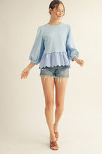 Load image into Gallery viewer, Scallop Hem Top
