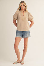 Load image into Gallery viewer, Puff Striped Top
