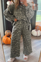 Load image into Gallery viewer, Brown Leopard Print Raw Seam Set
