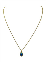Load image into Gallery viewer, Kendra Scott Daphne Pendant Necklace Gold
