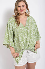 Load image into Gallery viewer, Curvy Sage Floral Blouse
