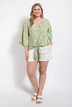 Load image into Gallery viewer, Curvy Sage Floral Blouse
