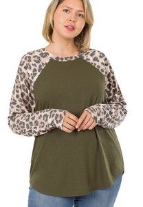 Curvy Leopard Sleeve Top