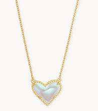 Load image into Gallery viewer, Kendra Scott Ari Heart Short Pendant Necklace in Gold
