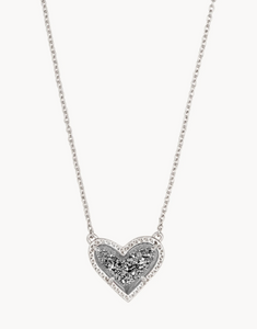 Kendra Scott Ari Short Pendant Necklace in Silver