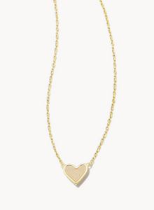 Kendra Scott Framed Ari Heart Pendant Necklace in Gold