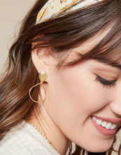 Load image into Gallery viewer, Droplet Earrings
