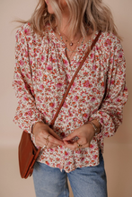 Load image into Gallery viewer, Floral Pleated Blouse
