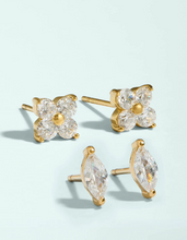 Load image into Gallery viewer, Sparkly Clover Stud Earrings Set
