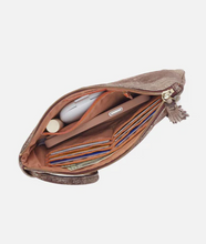 Load image into Gallery viewer, Hobo Sheila Soft Ring Clutch
