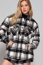 Load image into Gallery viewer, Plaid Shacket
