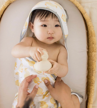 Load image into Gallery viewer, Little Duck Hooded Towel Set
