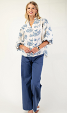 Load image into Gallery viewer, Curvy Blue Print Top
