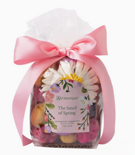 Load image into Gallery viewer, Aromatique Potpourri
