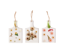 Load image into Gallery viewer, Floral Resin Board
