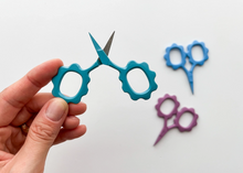 Load image into Gallery viewer, Flower Scissors
