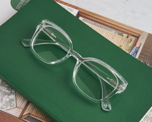 Load image into Gallery viewer, Glimmer Reading Glasses
