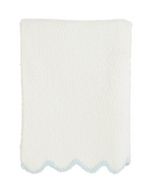Load image into Gallery viewer, Scallop Chenille Blanket
