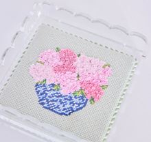 Load image into Gallery viewer, Penny Linn Scallop Square Acrylic Trays
