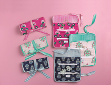 Load image into Gallery viewer, Jewelry Roll Away Bag
