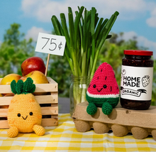 Load image into Gallery viewer, Tropi-Pals Crochet Kit
