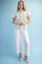 Load image into Gallery viewer, Floral Print Top
