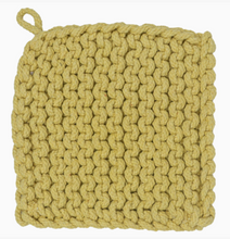 Load image into Gallery viewer, Chunky Knit Potholder
