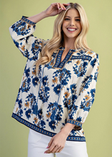 Load image into Gallery viewer, Curvy Cyndy Blouse
