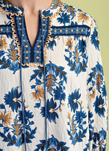 Load image into Gallery viewer, Curvy Cyndy Blouse
