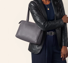 Load image into Gallery viewer, Hobo Starr Tote

