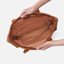 Load image into Gallery viewer, HOBO Bolder Tote - Wheat
