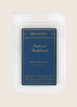 Load image into Gallery viewer, Aromatique Wax melts 2.7 oz
