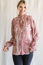 Load image into Gallery viewer, Curvy Zebra Top
