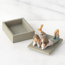 Load image into Gallery viewer, Forever Friends Keepsake Box
