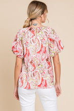 Load image into Gallery viewer, Curvy Printed Top
