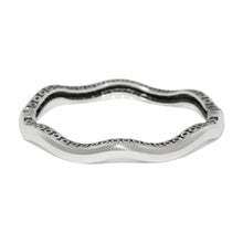 Load image into Gallery viewer, Brighton Inner Circle Slim Hinged Bangle

